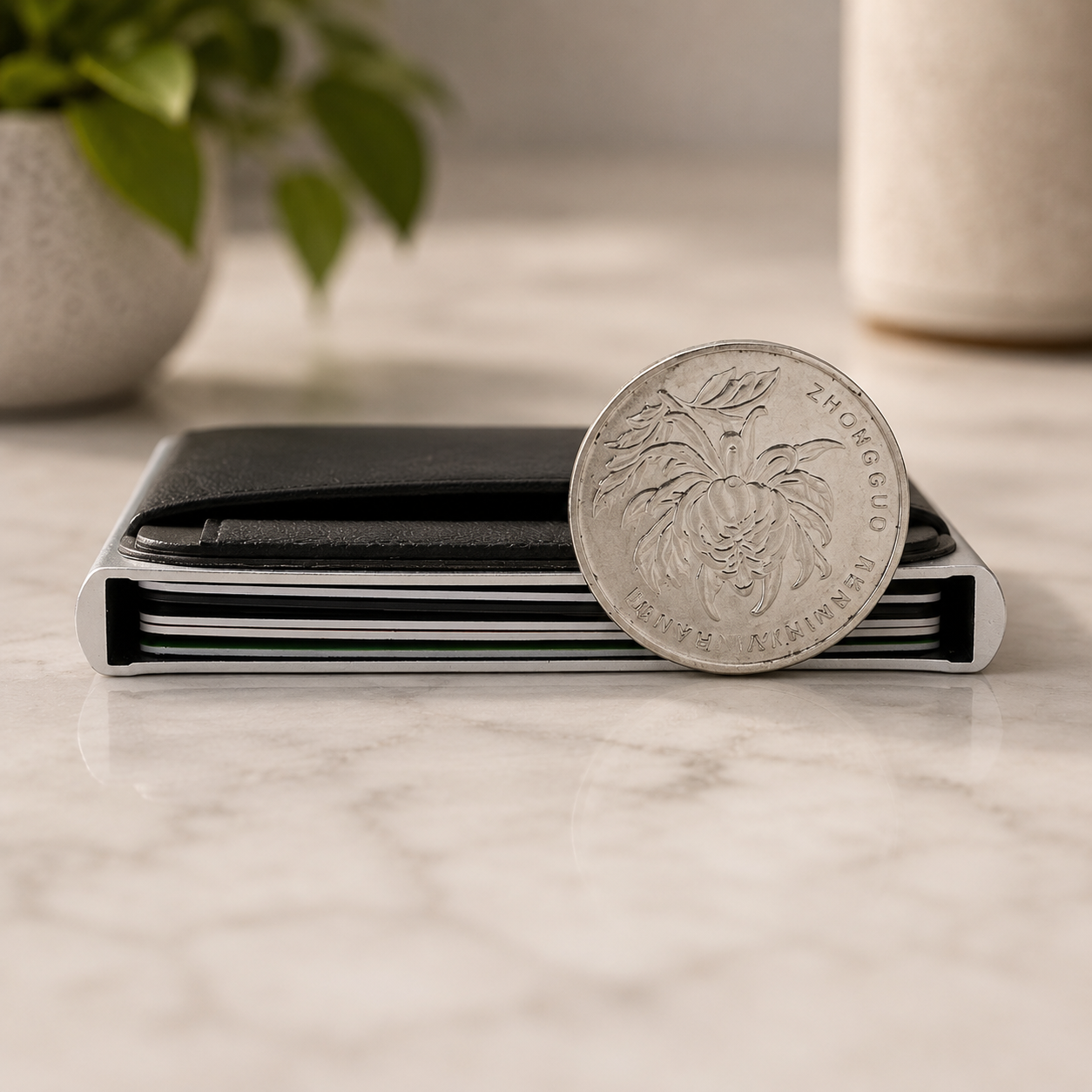 Slim Aluminum Wallet – RFID Blocking Pop-Up Card Holder with Elastic Cash Pouch
