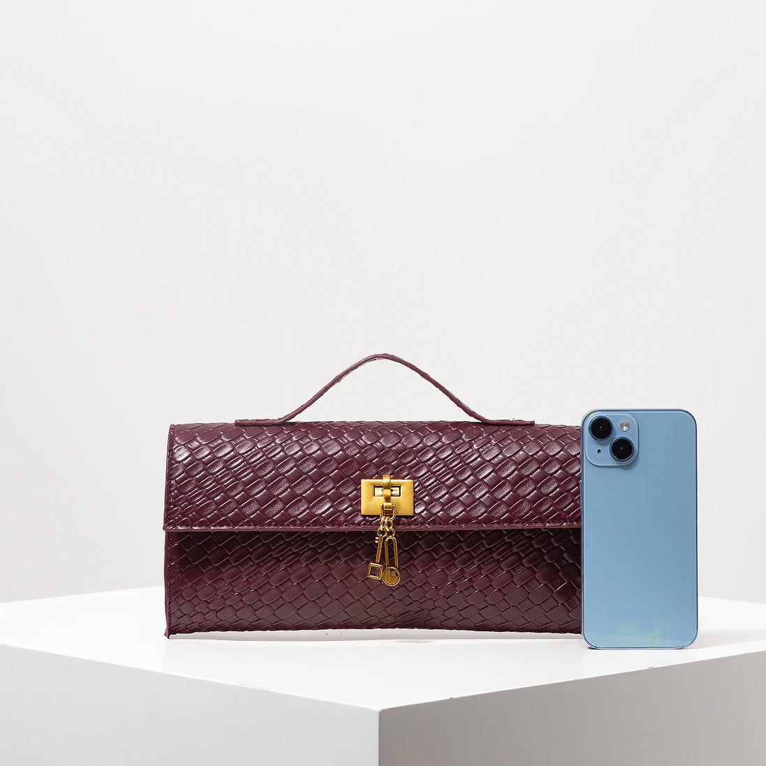 Women’s Baguette Handbag – Vintage Style Burgundy Shoulder Bag